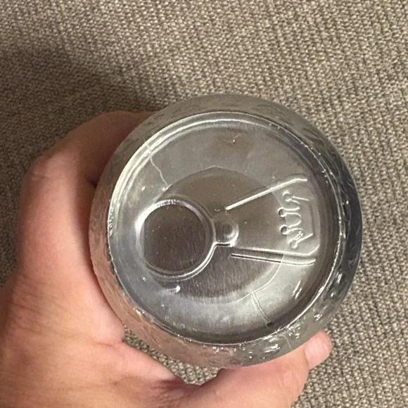 Funko Soda Captain America Figure with Red and Blue - Picture 5 of 6